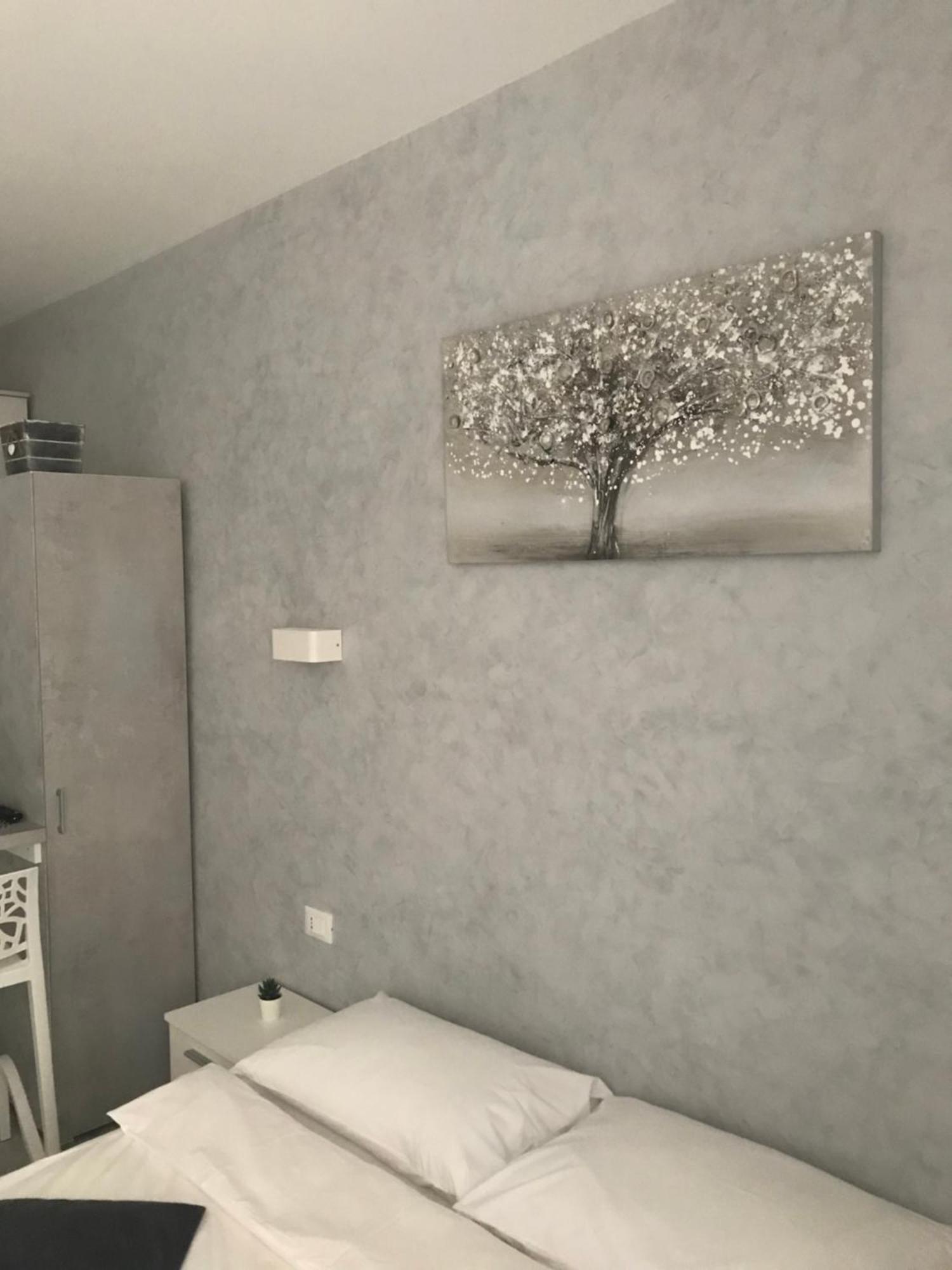 Andjela Apartment Триест Экстерьер фото